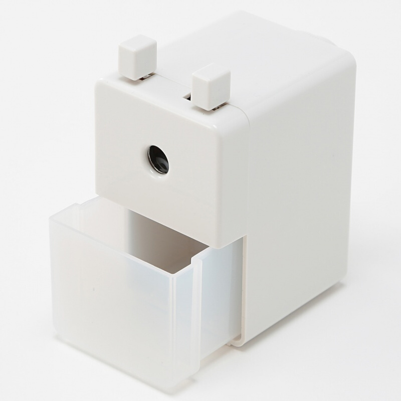 無印良品 MUJI  手動(dòng)卷筆刀_http://lucerna.cn/img/images/C201903/1552373971348.jpg