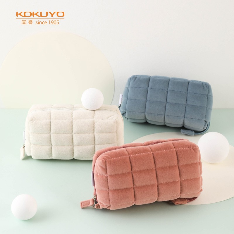 國譽（KOKUYO）學(xué)生辦公收納包枕枕包滌綸帆布筆袋米色中號WSG-KUK261LY_http://lucerna.cn/img/images/C202110/1634277491330.jpg
