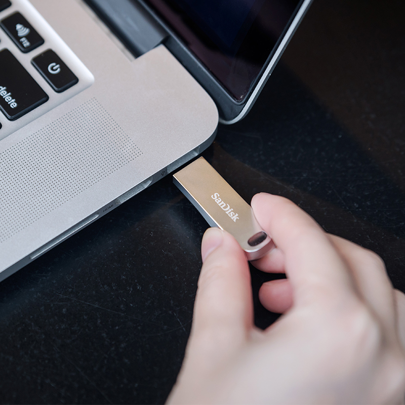 閃迪（SanDisk）512GB USB3.1 U盤 CZ74酷奐 銀色 金屬外殼 內(nèi)含安全加密軟件_http://lucerna.cn/img/images/C202202/1645409558936.jpg