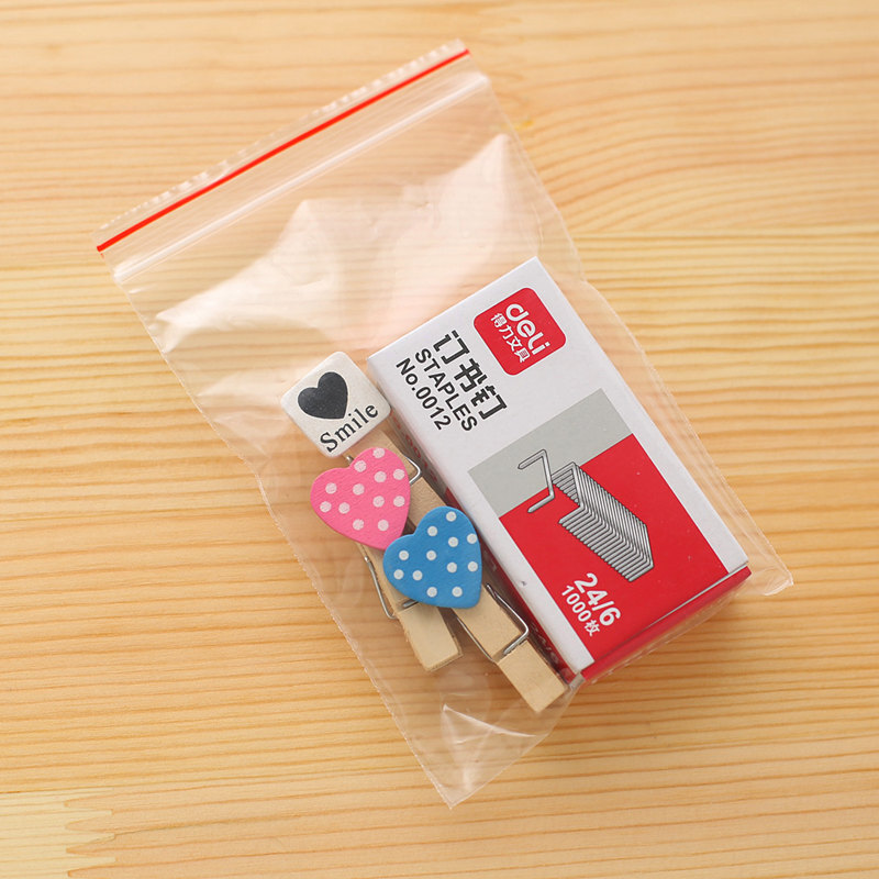 得力（deli） 3023 自封袋(透明)-4號(100個/包)120ｘ85mm0.04mm_http://lucerna.cn/img/sp/206/b8fc46df-b42e-4514-b89a-80ef552c1748.jpg