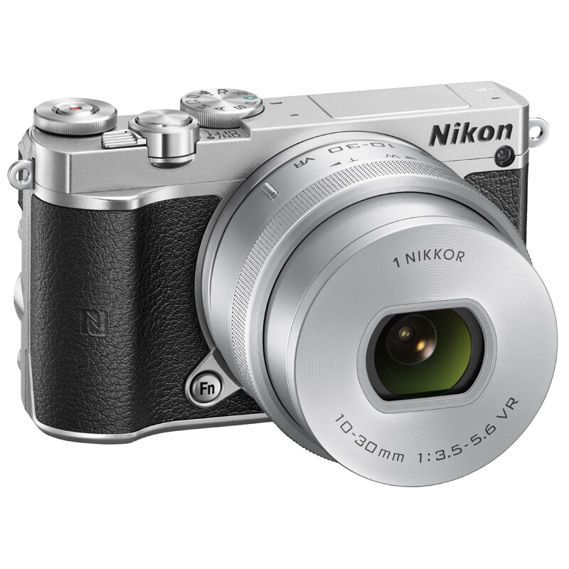 尼康（Nikon） J5 微單相機(jī)（J5+1 10-30mm f/3.5-5.6 PD鏡頭套機(jī)銀色）_http://lucerna.cn/img/sp/307/474c206a-6931-47f0-bffe-bb30aa8f4b98.jpg