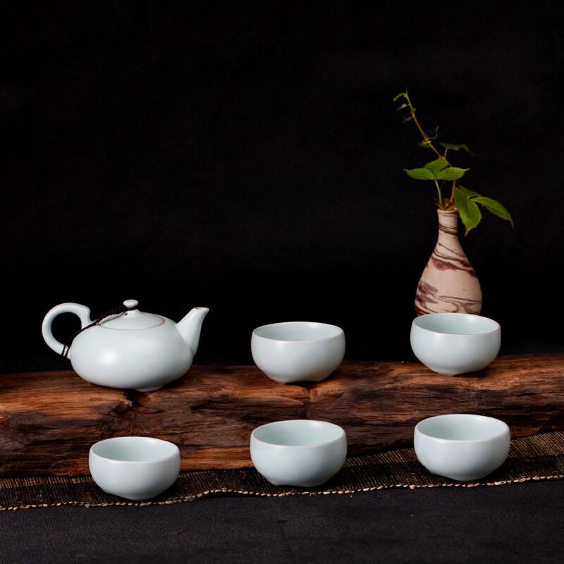 東道汝窯 功夫茶具套裝 喜樂壺杯組/一壺五杯（天青色）_http://lucerna.cn/img/sp/437/613a34fa-b525-4bde-a630-316bfa7a781c.jpg