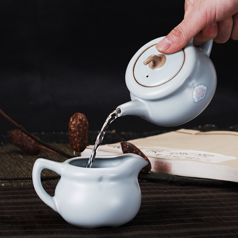 東道汝窯 整套功夫茶具 柿柿如意茶具套裝/1壺1海6杯（天青色）_http://lucerna.cn/img/sp/437/84414c0b-44d5-4cd1-8de1-ea397c8bfa85.jpg